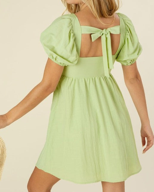 Tie back dress with puff sleeves